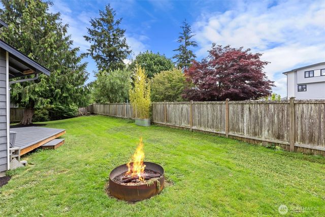 6104 44th Place NE, Marysville, WA 98270