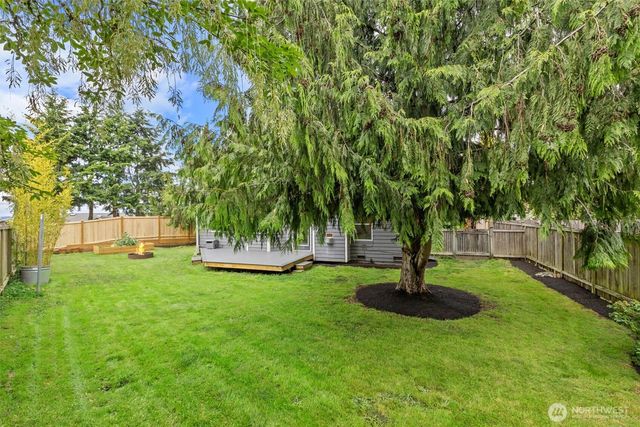 6104 44th Place NE, Marysville, WA 98270