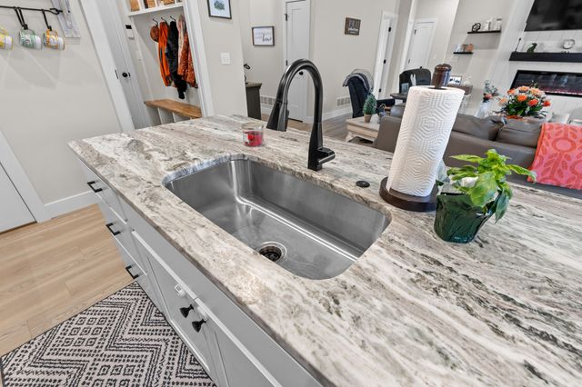 6405 GATEWAY ARCH WAY, Ashland, MO 65010