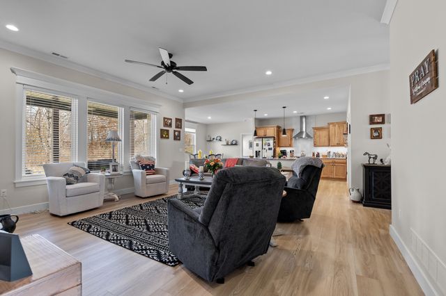 6405 GATEWAY ARCH WAY, Ashland, MO 65010