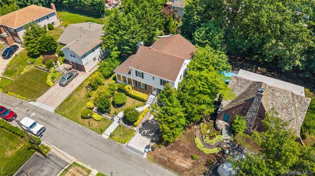 74 Elaine Terrace, Yonkers, NY 10701