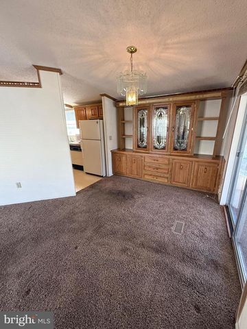 69 MEADOW RUN PL, Harrisburg, PA 17112