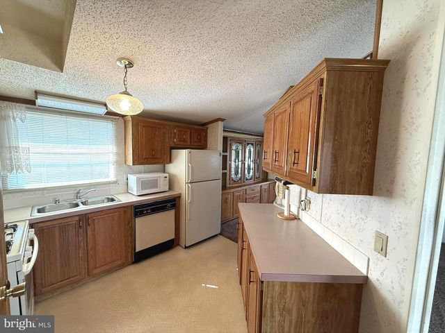 69 MEADOW RUN PL, Harrisburg, PA 17112