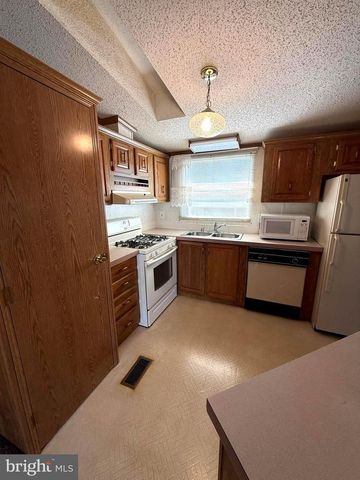 69 MEADOW RUN PL, Harrisburg, PA 17112