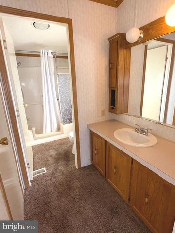 69 MEADOW RUN PL, Harrisburg, PA 17112