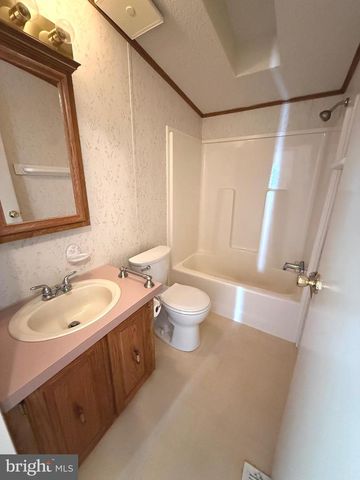 69 MEADOW RUN PL, Harrisburg, PA 17112