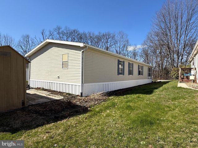 69 MEADOW RUN PL, Harrisburg, PA 17112