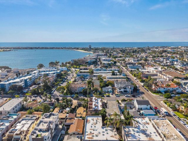 4069 Gresham St, San Diego, CA 92109