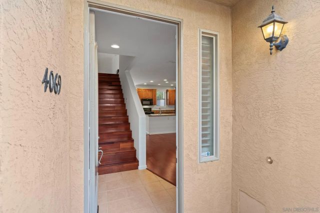 4069 Gresham St, San Diego, CA 92109