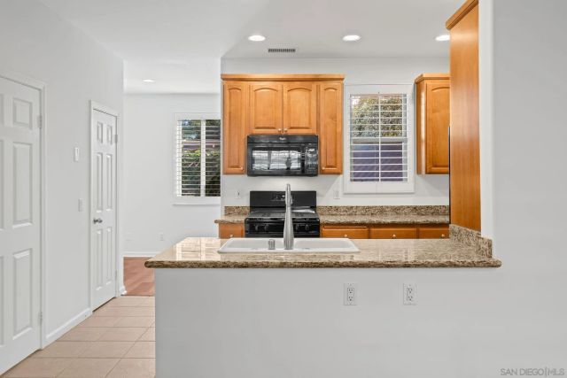 4069 Gresham St, San Diego, CA 92109