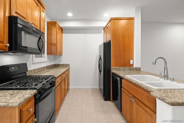 4069 Gresham St, San Diego, CA 92109