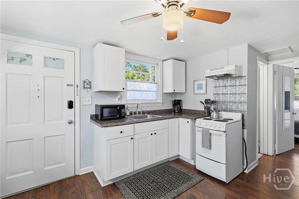 Image 23 of property listing at 3110 Wright Avenue, Savannah, GA 31404