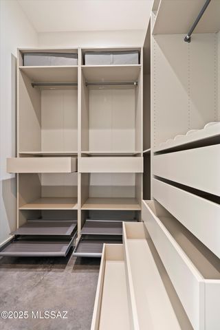 2805 N Bella Terraza Court N, Tucson, AZ 85712