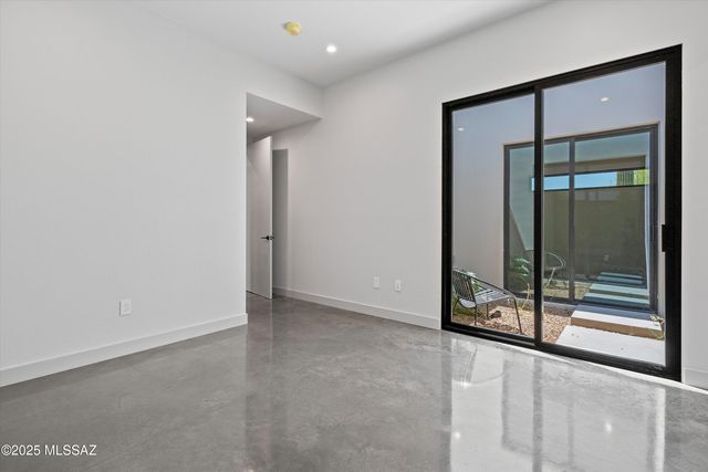 2805 N Bella Terraza Court N, Tucson, AZ 85712