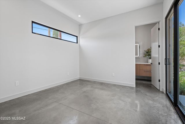 2805 N Bella Terraza Court N, Tucson, AZ 85712