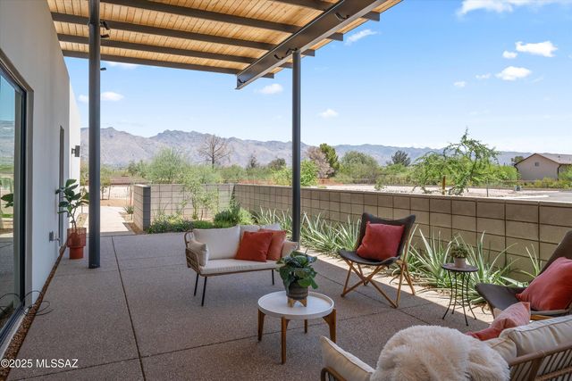2805 N Bella Terraza Court N, Tucson, AZ 85712