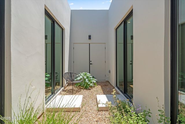 2805 N Bella Terraza Court N, Tucson, AZ 85712