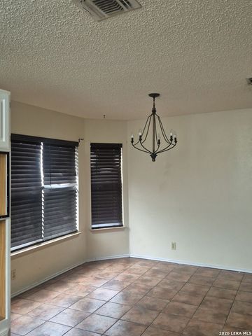 7014 HICKORY RIDGE DR, Converse, TX 78109