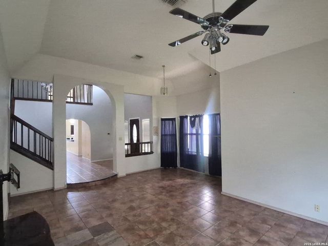 7014 HICKORY RIDGE DR, Converse, TX 78109