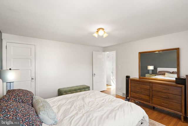 5800 3RD ST S, Arlington, VA 22204