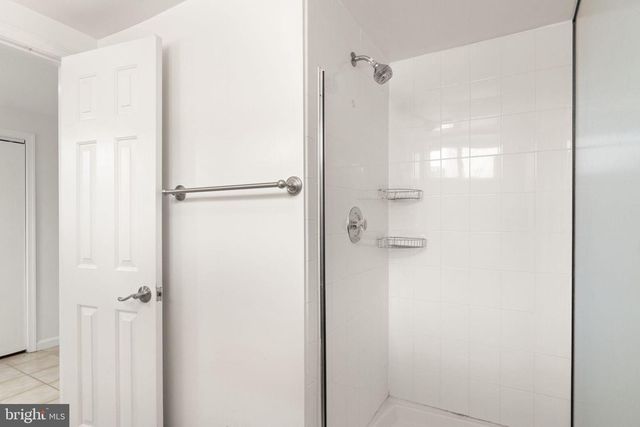 5800 3RD ST S, Arlington, VA 22204