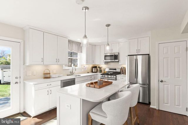 5800 3RD ST S, Arlington, VA 22204