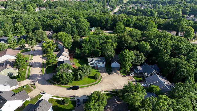 809 TIMBERS CT, Columbia, MO 65201
