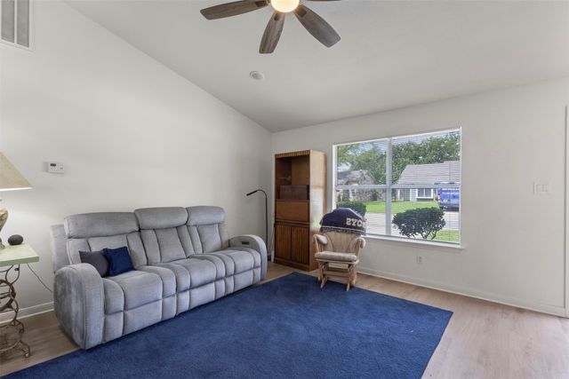5523 Safari Trail, Arlington, TX 76018