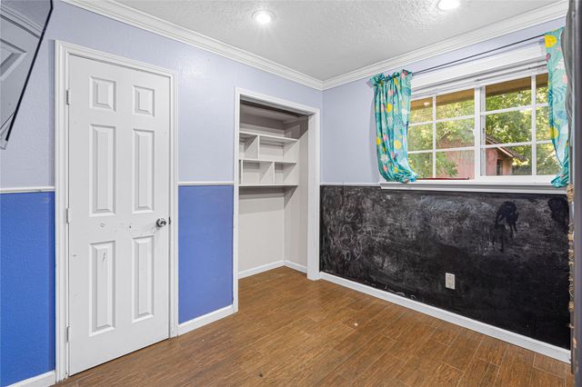 9319 Jaywood Drive, Houston, TX 77040