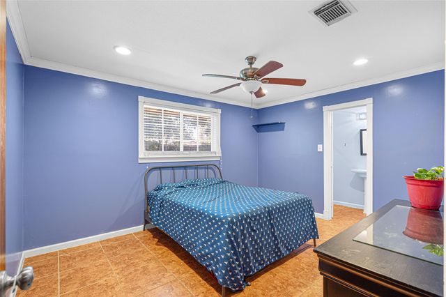 9319 Jaywood Drive, Houston, TX 77040