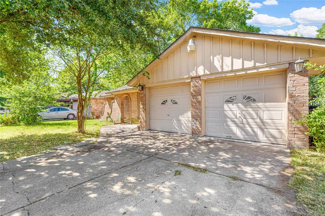 9319 Jaywood Drive, Houston, TX 77040