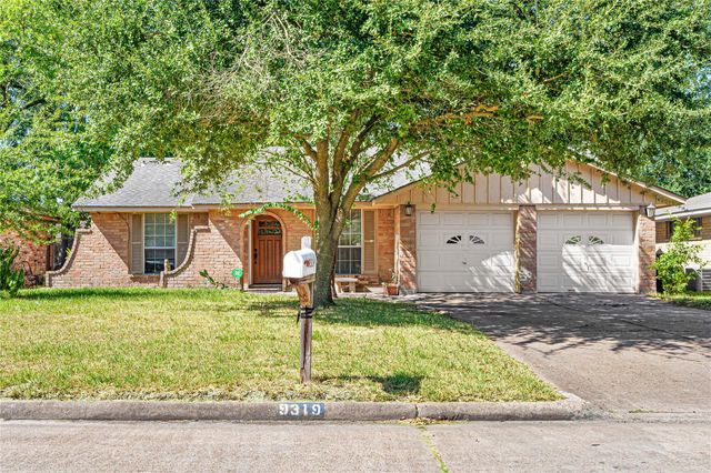 9319 Jaywood Drive, Houston, TX 77040