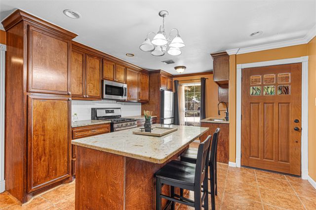 9319 Jaywood Drive, Houston, TX 77040