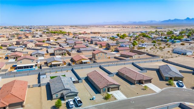 2225 E Snead Avenue, Fort Mohave, AZ 86426