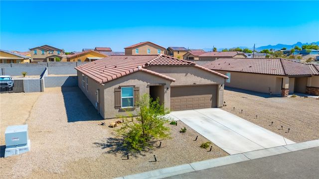 2225 E Snead Avenue, Fort Mohave, AZ 86426