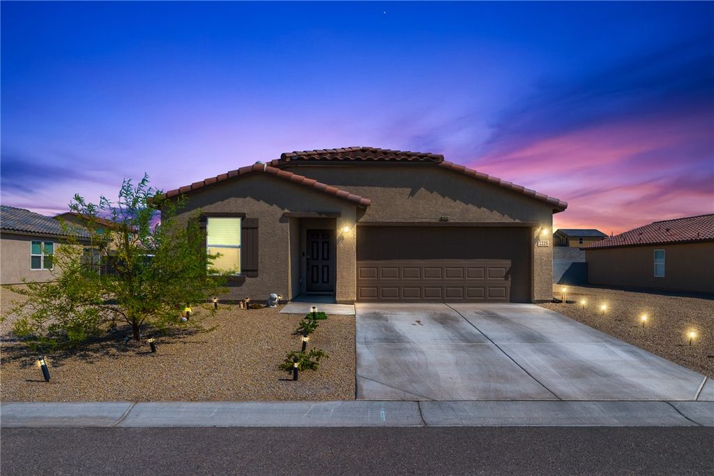 2225 E Snead Avenue, Fort Mohave, AZ 86426
