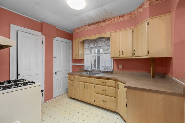 706 Nevin Ave, Sewickley, PA 15143