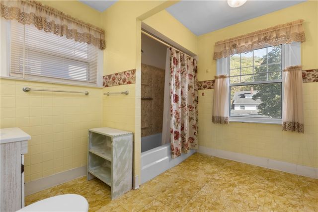 706 Nevin Ave, Sewickley, PA 15143