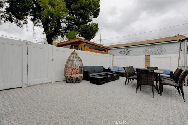 15115 Covello Street 3, Van Nuys, CA 91405