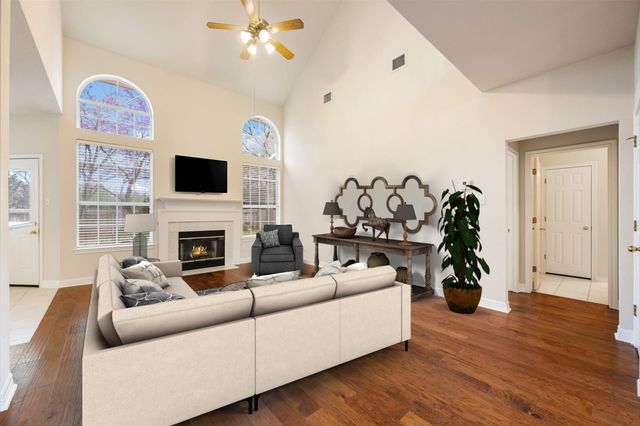 30022 OAKLAND HILLS DR, Georgetown, TX 78628