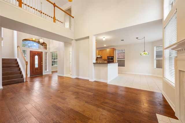 30022 OAKLAND HILLS DR, Georgetown, TX 78628