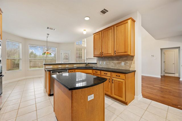 30022 OAKLAND HILLS DR, Georgetown, TX 78628