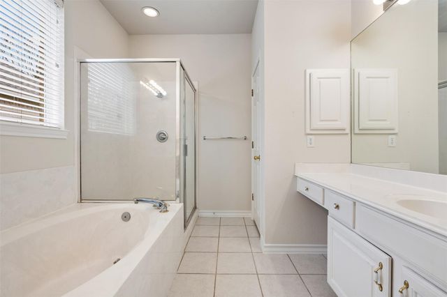 30022 OAKLAND HILLS DR, Georgetown, TX 78628