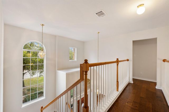 30022 OAKLAND HILLS DR, Georgetown, TX 78628