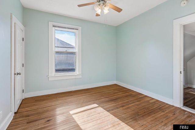 3863 California Street, Omaha, NE 68131