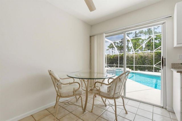 9205 SE Woods End Place, Jupiter, FL 33469