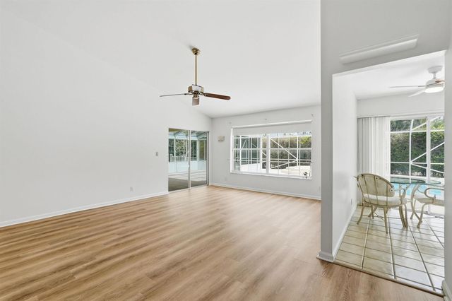 9205 SE Woods End Place, Jupiter, FL 33469