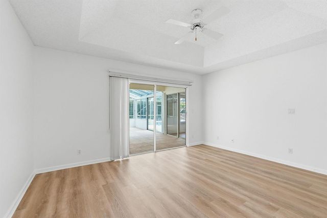 9205 SE Woods End Place, Jupiter, FL 33469