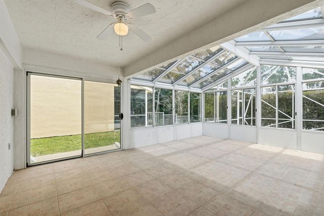 9205 SE Woods End Place, Jupiter, FL 33469