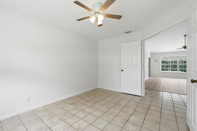 9205 SE Woods End Place, Jupiter, FL 33469